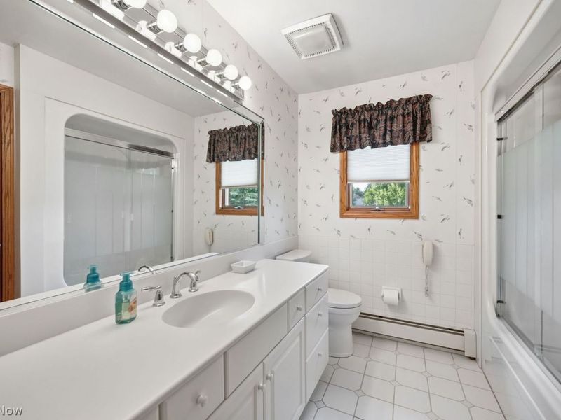 Strongsville, OH 44149 Photo 21