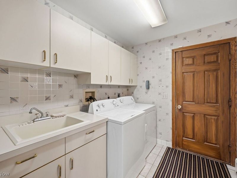 Strongsville, OH 44149 Photo 24