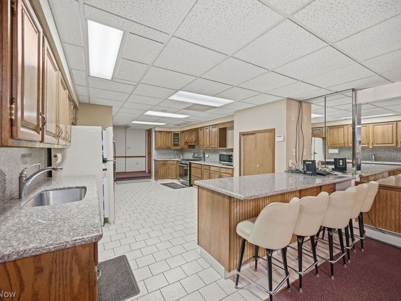 Strongsville, OH 44149 Photo 26