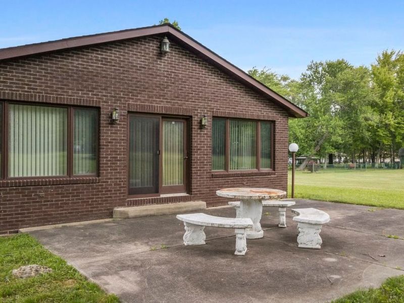 Strongsville, OH 44149 Photo 36