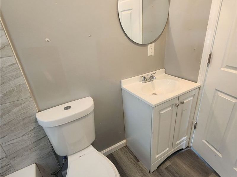 6128 Lausche Avenue, Unit 2, Cleveland, OH 44103 Photo 11
