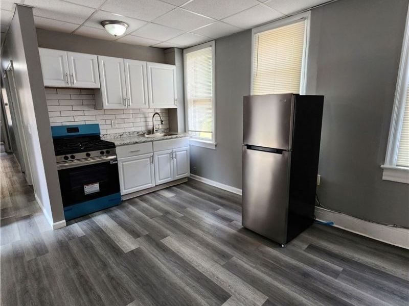 6128 Lausche Avenue, Unit 2, Cleveland, OH 44103 Photo 3