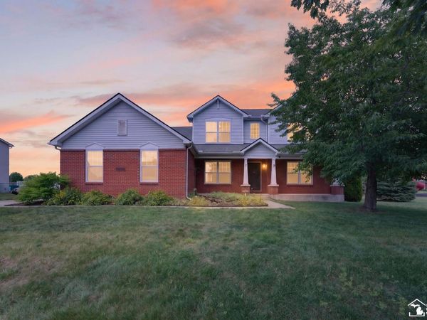28921 Apple Blossom Drive, Flat Rock, MI 48134