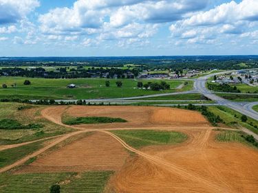 1 Burkesville Road, Columbia, KY 42728