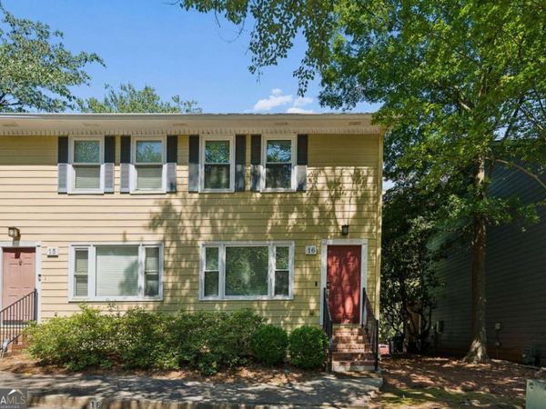 16 Holly Downs Court NW, Atlanta, GA 30318