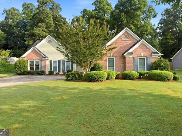 5603 Newberry Point Drive, Flowery Branch, GA 30542