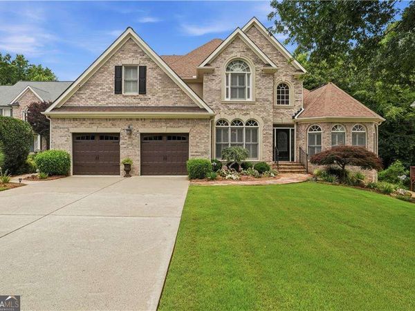 4311 Summit Oaks Lane NE, Roswell, GA 30075