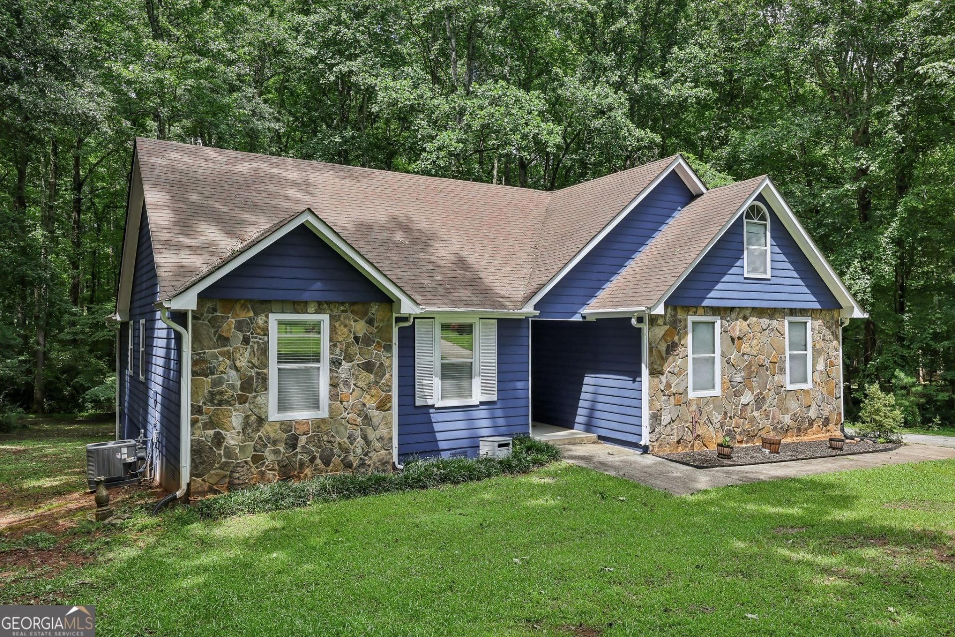 120 Carriage Gate Drive, Sharpsburg, GA 30277 Main Photo