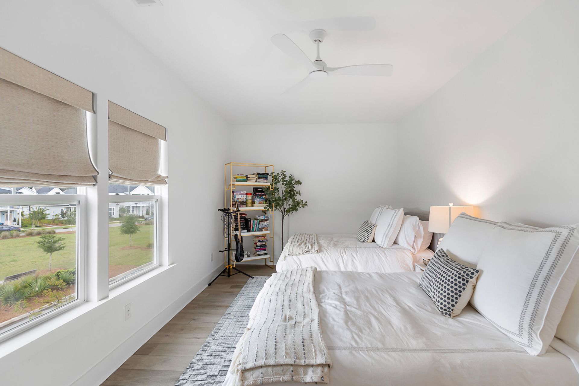 718 Triangle Lane Photo 44