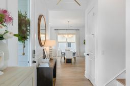 718 Triangle Lane photo 4