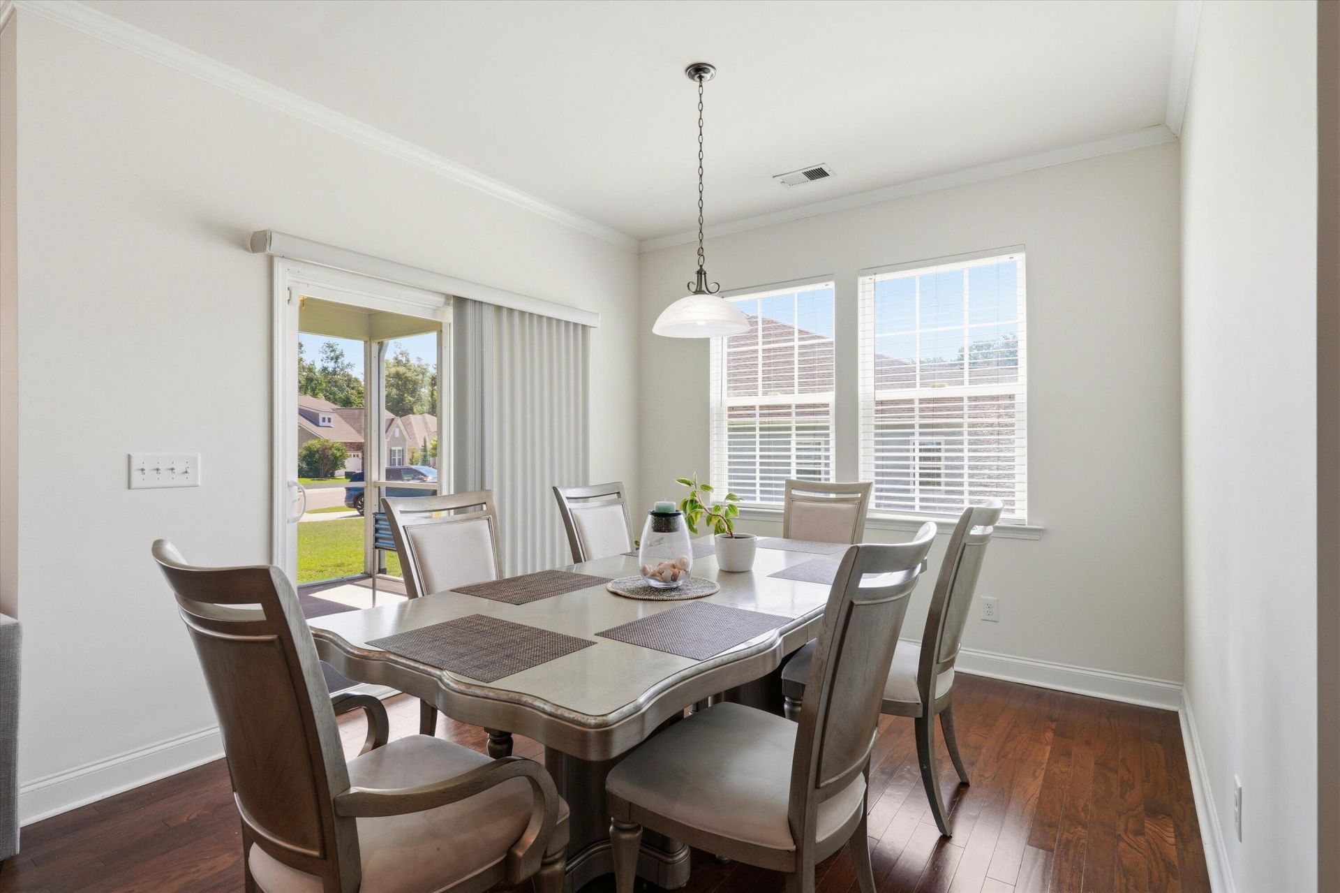 9737 Table Mountain Lane Photo 11
