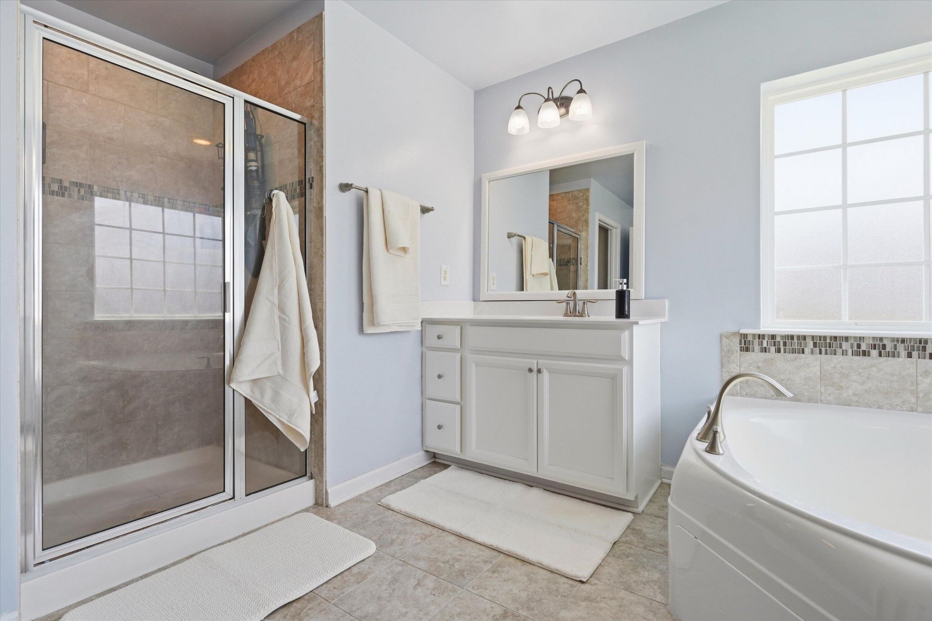 9737 Table Mountain Lane Photo 29