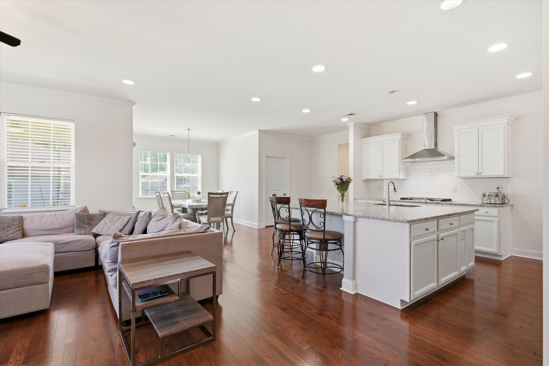 9737 Table Mountain Lane Photo 8