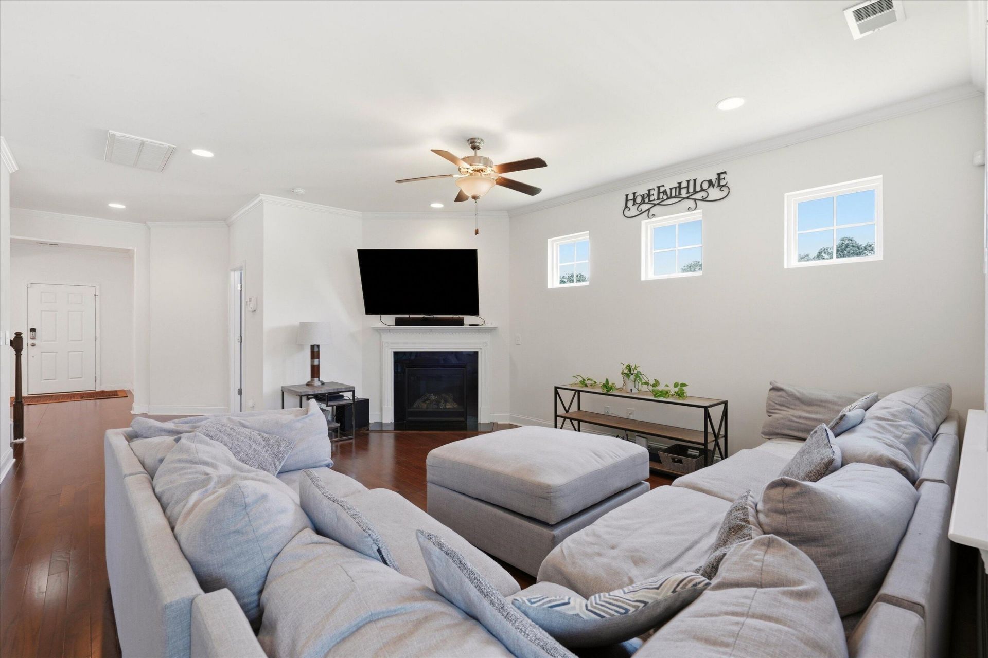 9737 Table Mountain Lane Photo 9