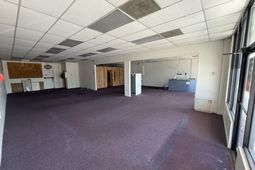 1111 N Main Street photo 4