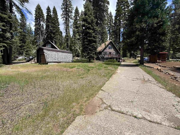 1226 Lassen View Drive, Lake Almanor, CA 96137