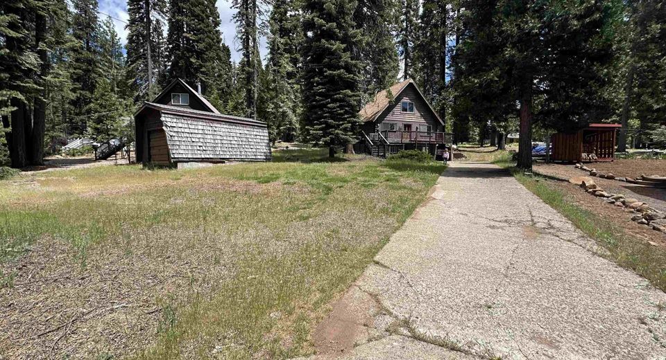 1226 Lassen View Drive, Lake Almanor, CA 96137 Photo