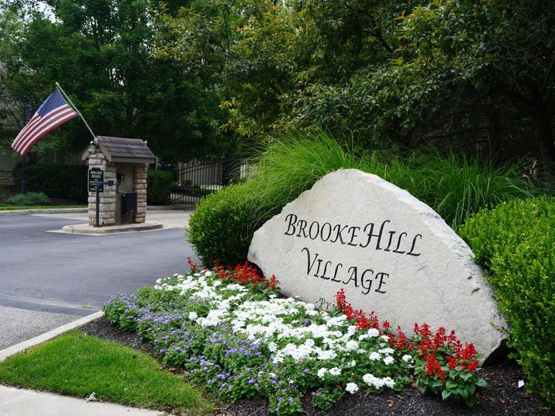 80 Brookehill Drive, Powell, OH 43065 Photo 2