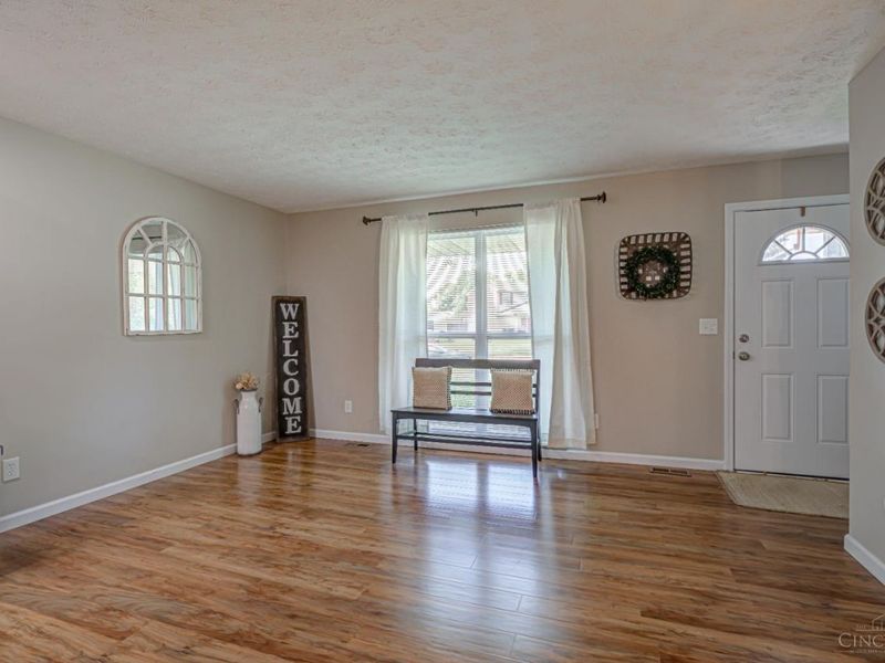 3721 Ellis Way, Middletown, OH 45044 Photo 2
