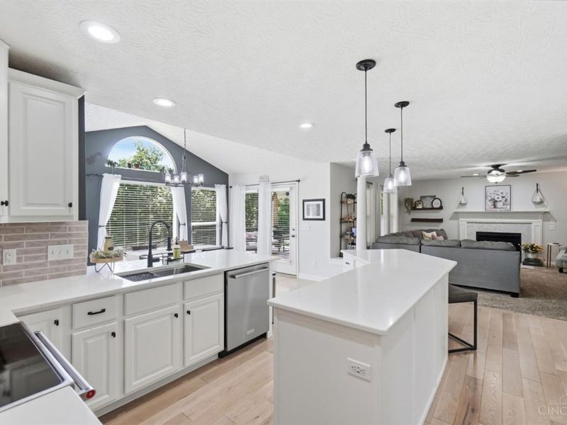 10782 Carolina Pines Drive, Harrison, OH 45030 Photo 9