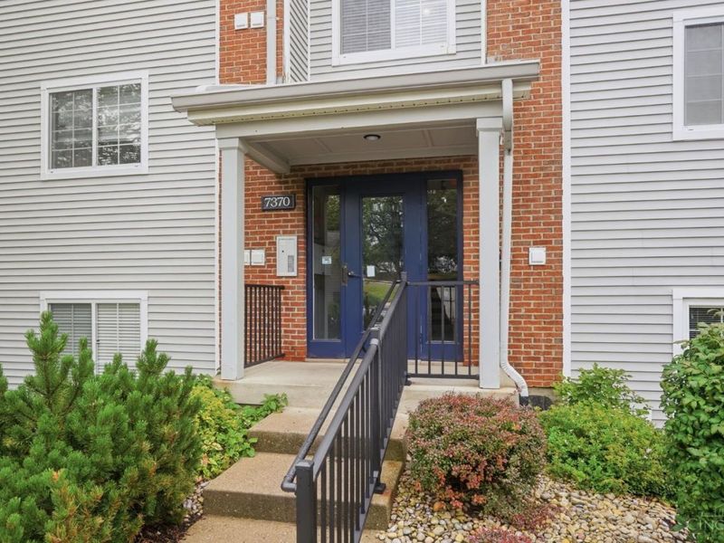 7370 Ridgepoint Drive, Unit 6, Anderson Twp, OH 45230 Photo 2