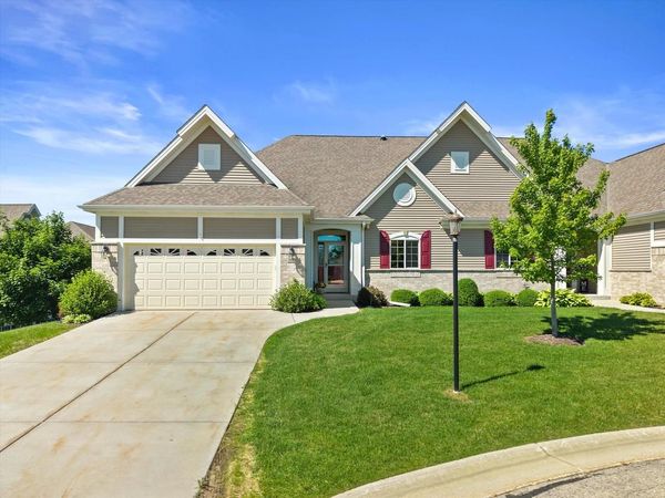 2406 Deercrest COURT, Waukesha, WI 53188