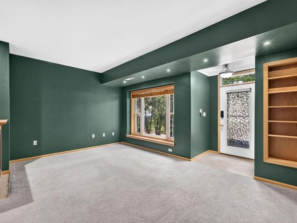 6195 Walnut LANE, Unit 68, Cudahy, WI 53110