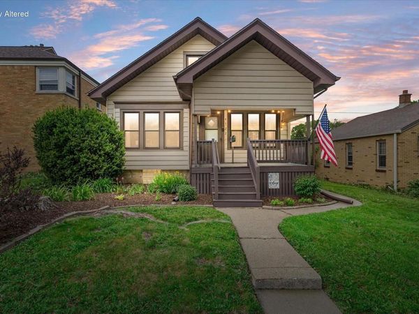 4722 W Oklahoma AVENUE, Milwaukee, WI 53219