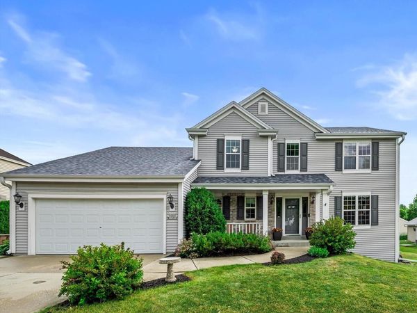 W203N17272 Francis DRIVE, Jackson, WI 53037