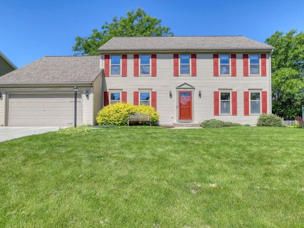 4461 S 116th STREET, Greenfield, WI 53228