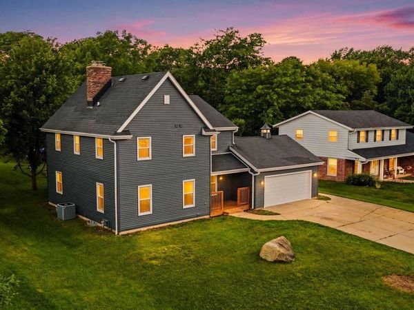 3971 S 118th STREET, Greenfield, WI 53228