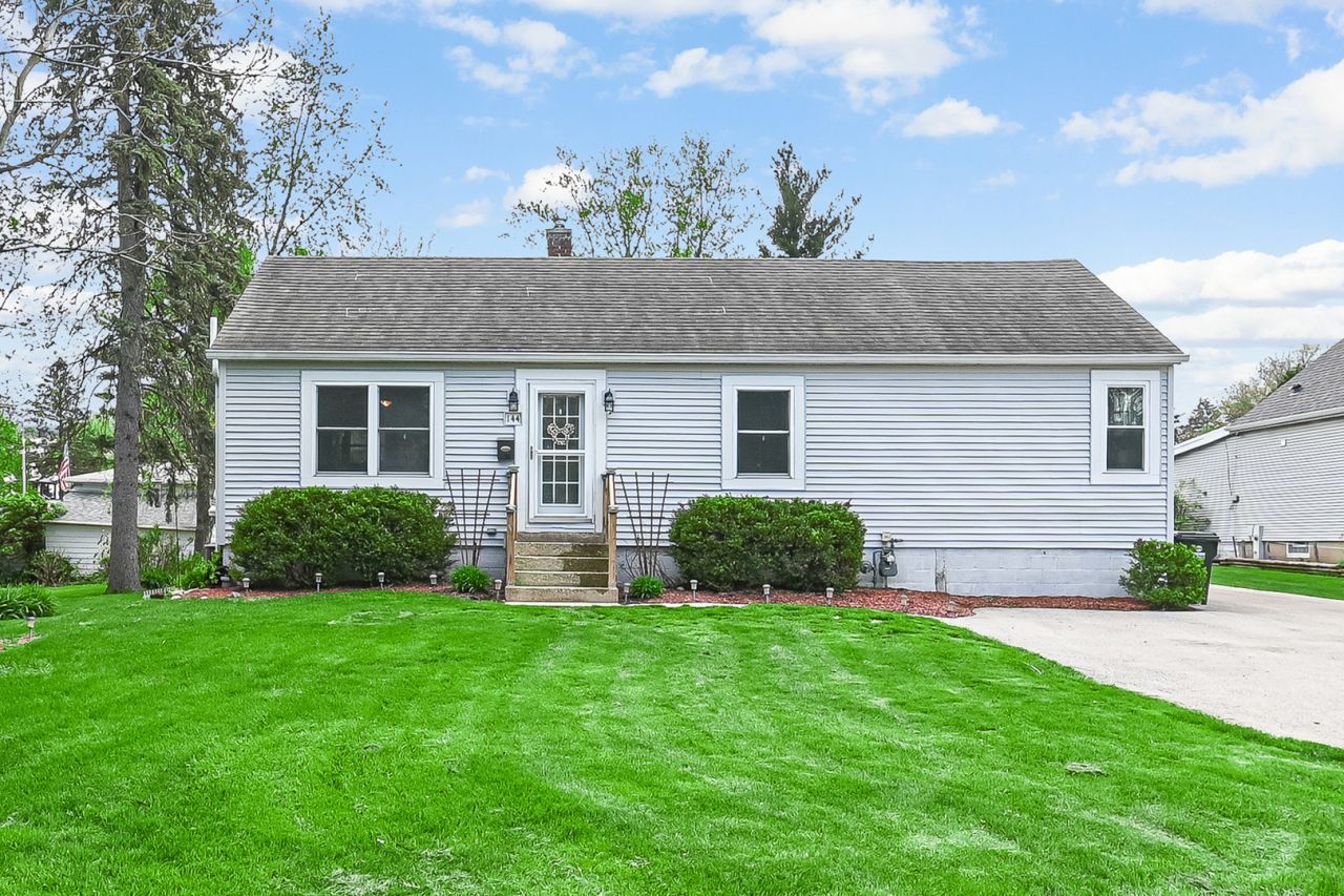 144 E 2nd Avenue, New Lenox, IL 60451 Main Photo