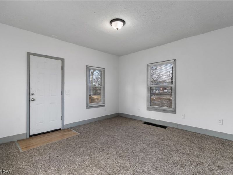 1747 5th Street SE, Canton, OH 44707 Photo 6