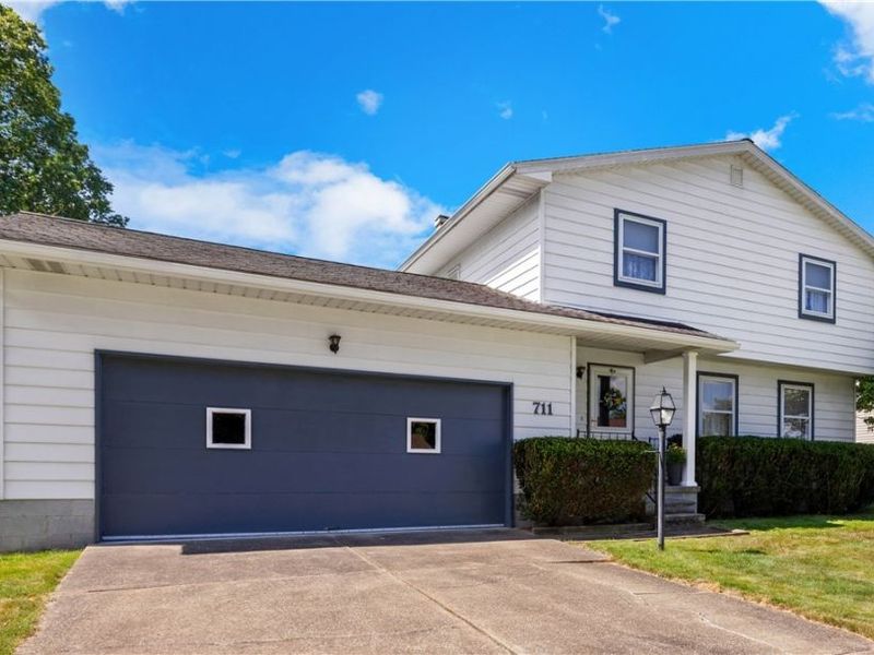711 Sabrina Drive, Boardman, OH 44512 Photo 2