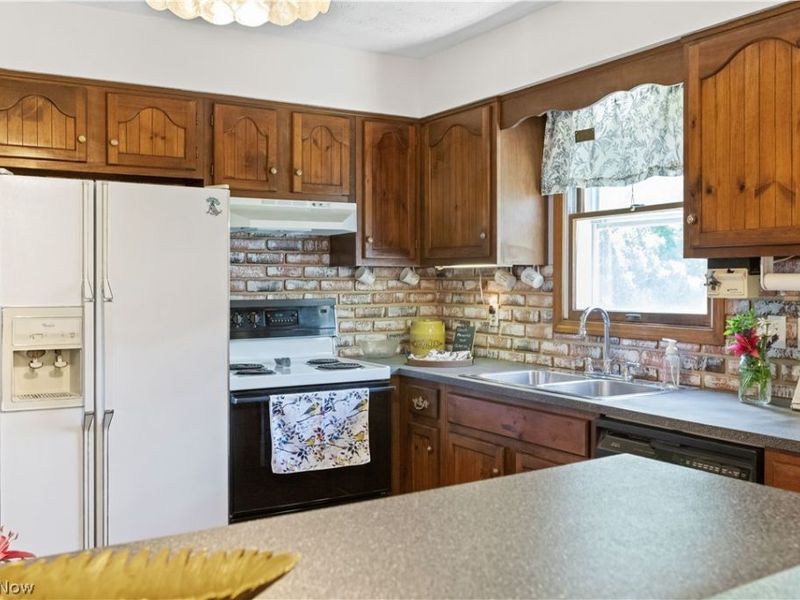 711 Sabrina Drive, Boardman, OH 44512 Photo 9