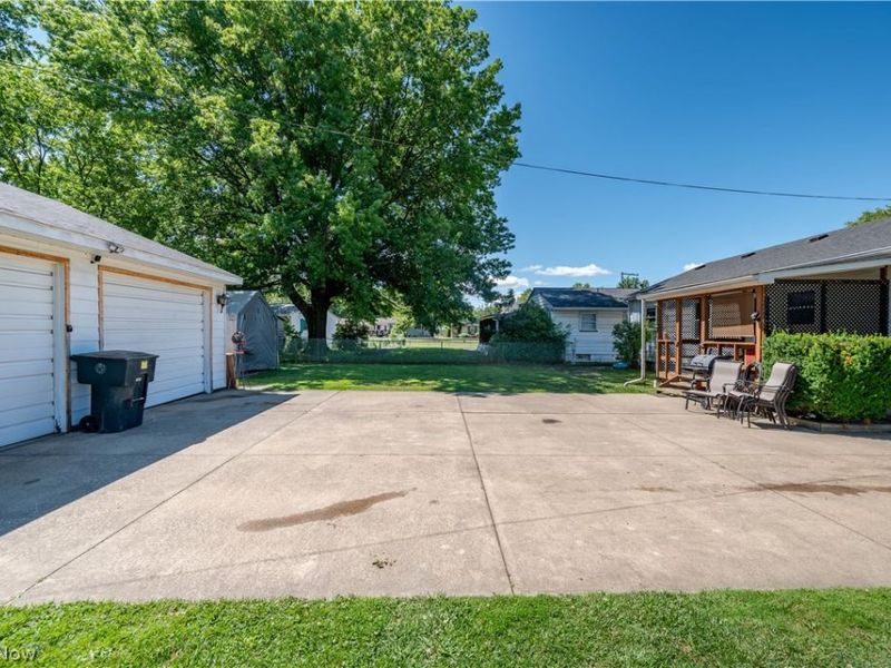 3126 Linda Drive NW, Warren, OH 44485 Photo 29
