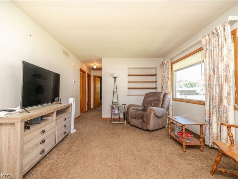 3126 Linda Drive NW, Warren, OH 44485 Photo 5