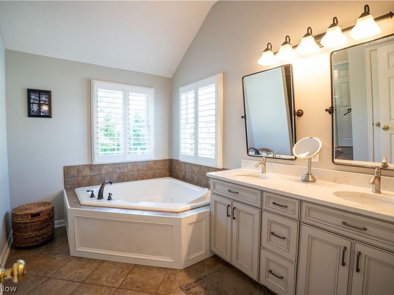 20324 Kylemore Drive, Strongsville, OH 44149 Photo 39