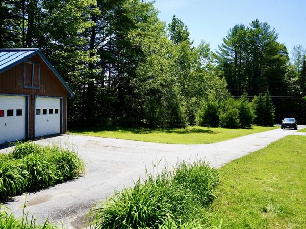 693 Canaan Road , Pittsfield, ME 04967