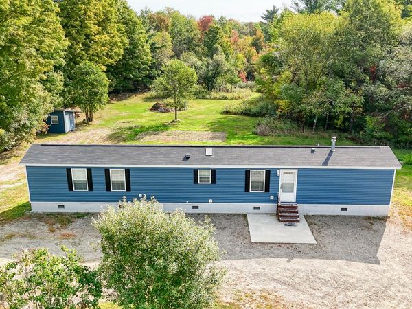 1107 Hill Road , Clinton, ME 04927