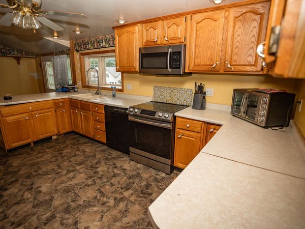 60 Summit Street , Mexico, ME 04257