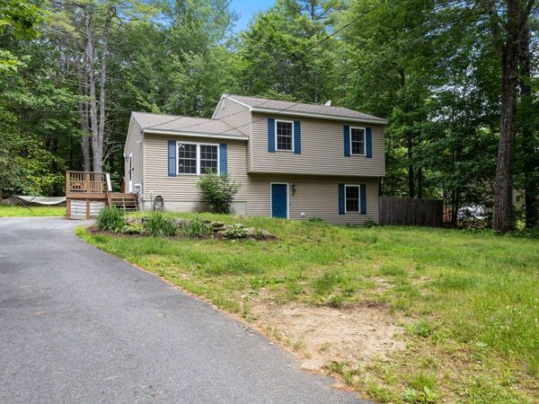 20 Swans Road, Raymond, ME 04071