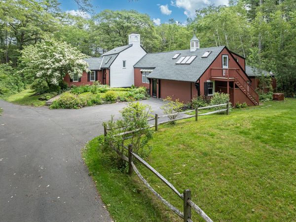 8 Fox Hill Road , Cape Elizabeth, ME 04107