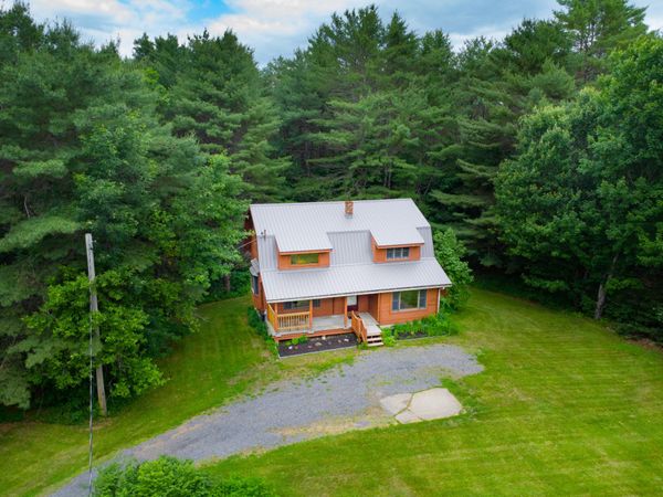 62 Crosby Road , Windsor, ME 04363