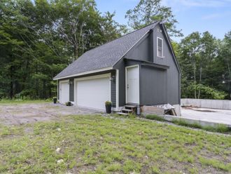 16 Lovejoy Lane Readfield, ME 04355