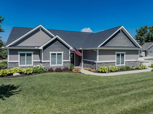 9807 Oak Trail Road, Fort Wayne, IN 46825