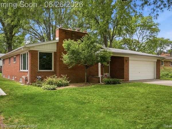 33007 Grennada Street, Livonia, MI 48154