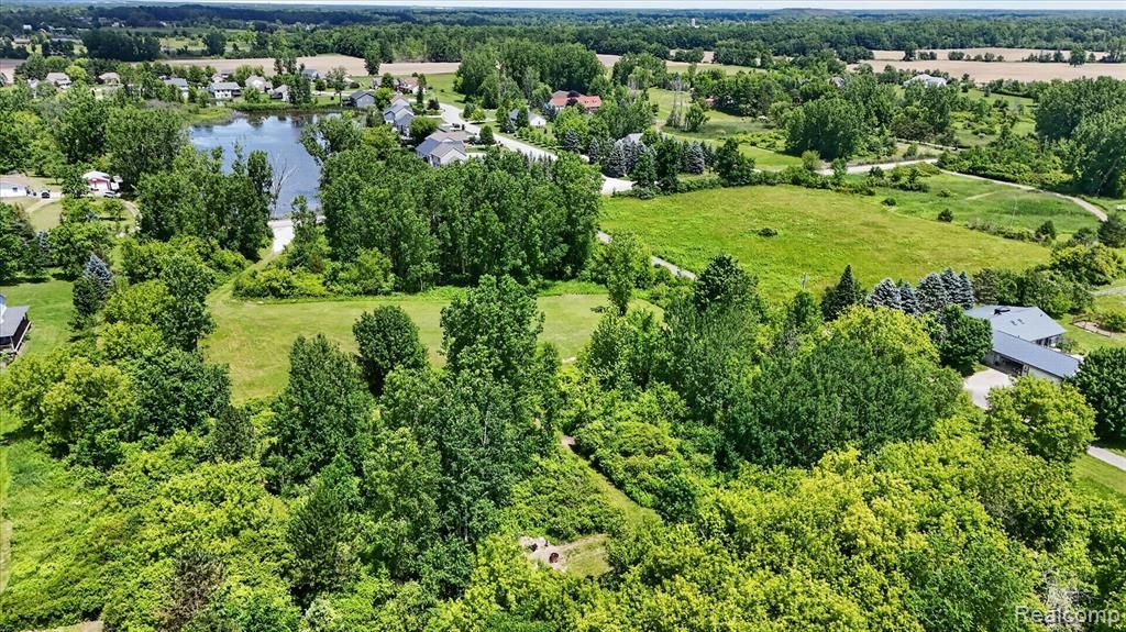 4461 Ray Road, Fenton Township, MI 48439 Main Photo
