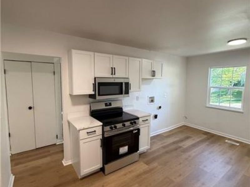 3540 Teaberry Drive, Riverside, OH 45424 Photo 8