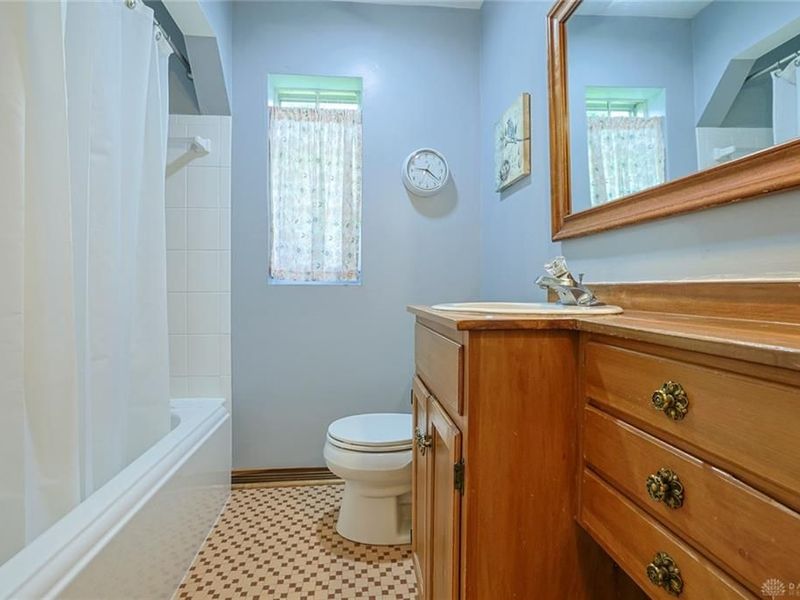 103 Chatham Drive, Kettering, OH 45429 Photo 24